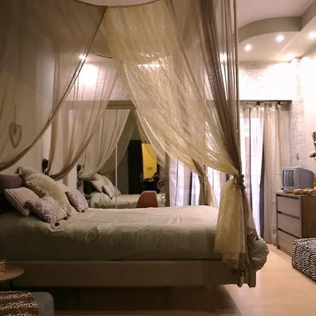 Flying Bed Ioannina In The Center Of The City Exterior photo